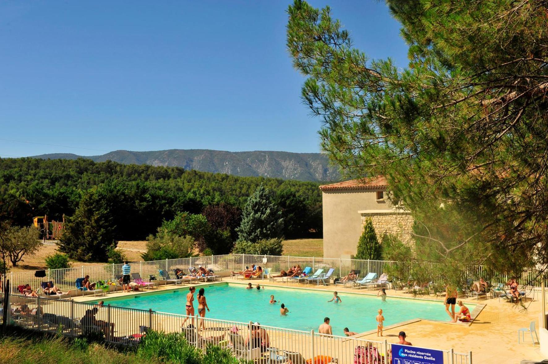 Residence Goelia Le Domaine Du Moulin Blanc Gordes Buitenkant foto
