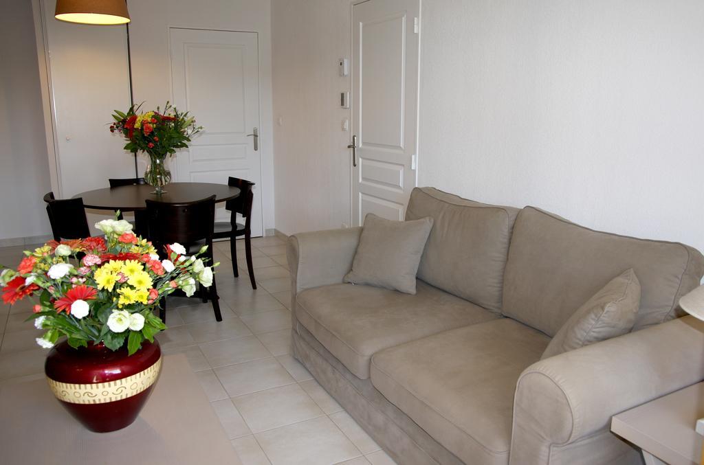 Residence Goelia Le Domaine Du Moulin Blanc Gordes Kamer foto